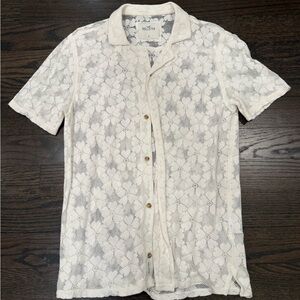 Hollister Men's White and Blue Patterned Casual Shirt